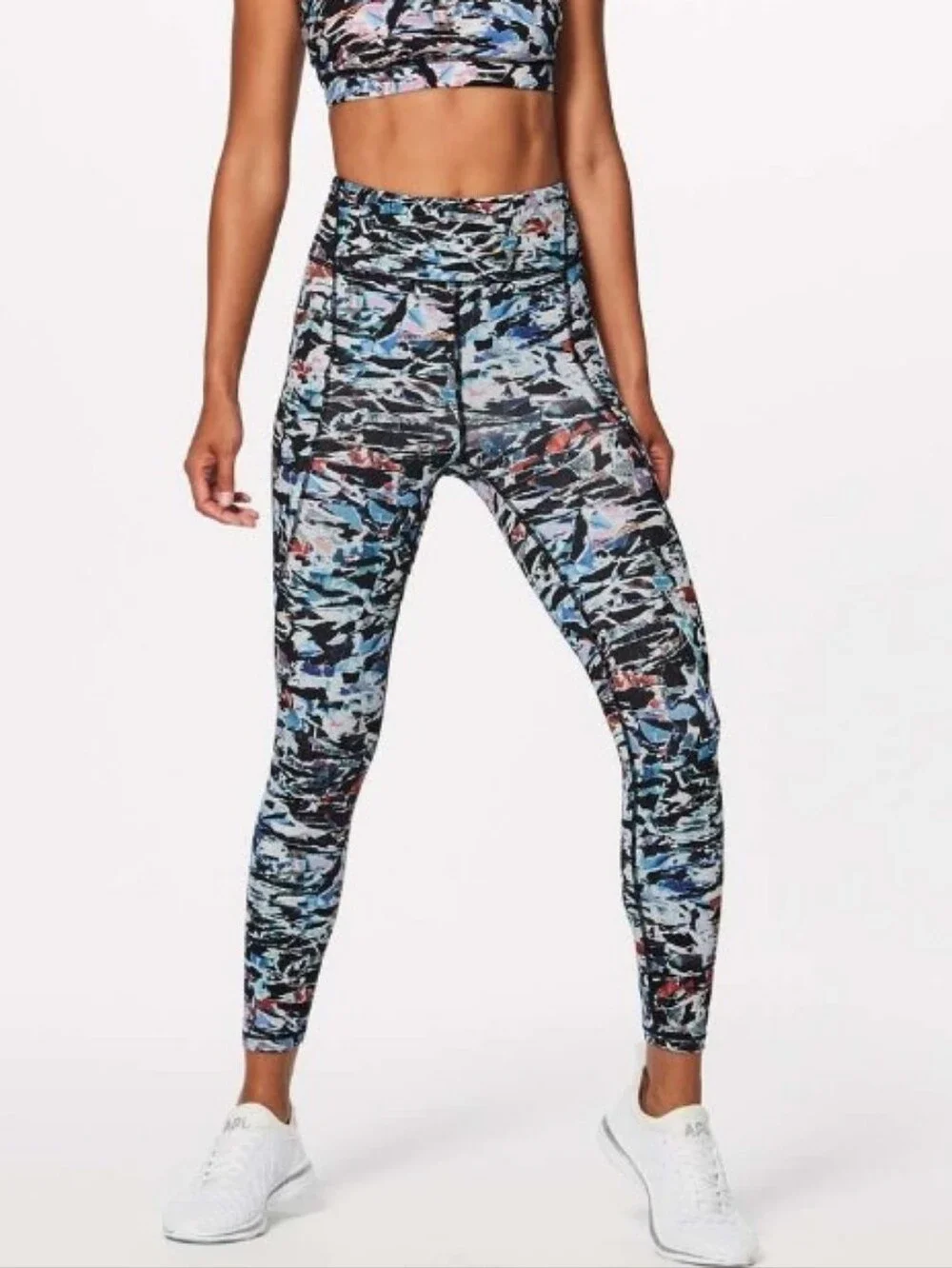 Size 6 Lululemon Leggings Break Free Culture Clash Athletic Leggings